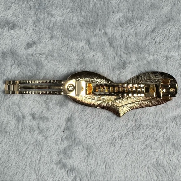 Handmade Rhinestone Heart Barrette – Pink Glitter Hair Clip – Sparkly Accessory - Picture 6 of 9